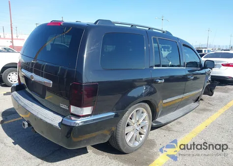 2008 Chrysler Aspen Limited z USA, uszkodzony, nr VIN 1A8HX58238F132236